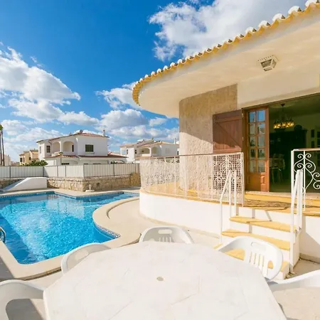 Villa Sea Breeze